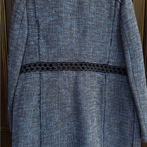 Elie Tahari Blue and Black Textured Blazer - Picture 2 of 3